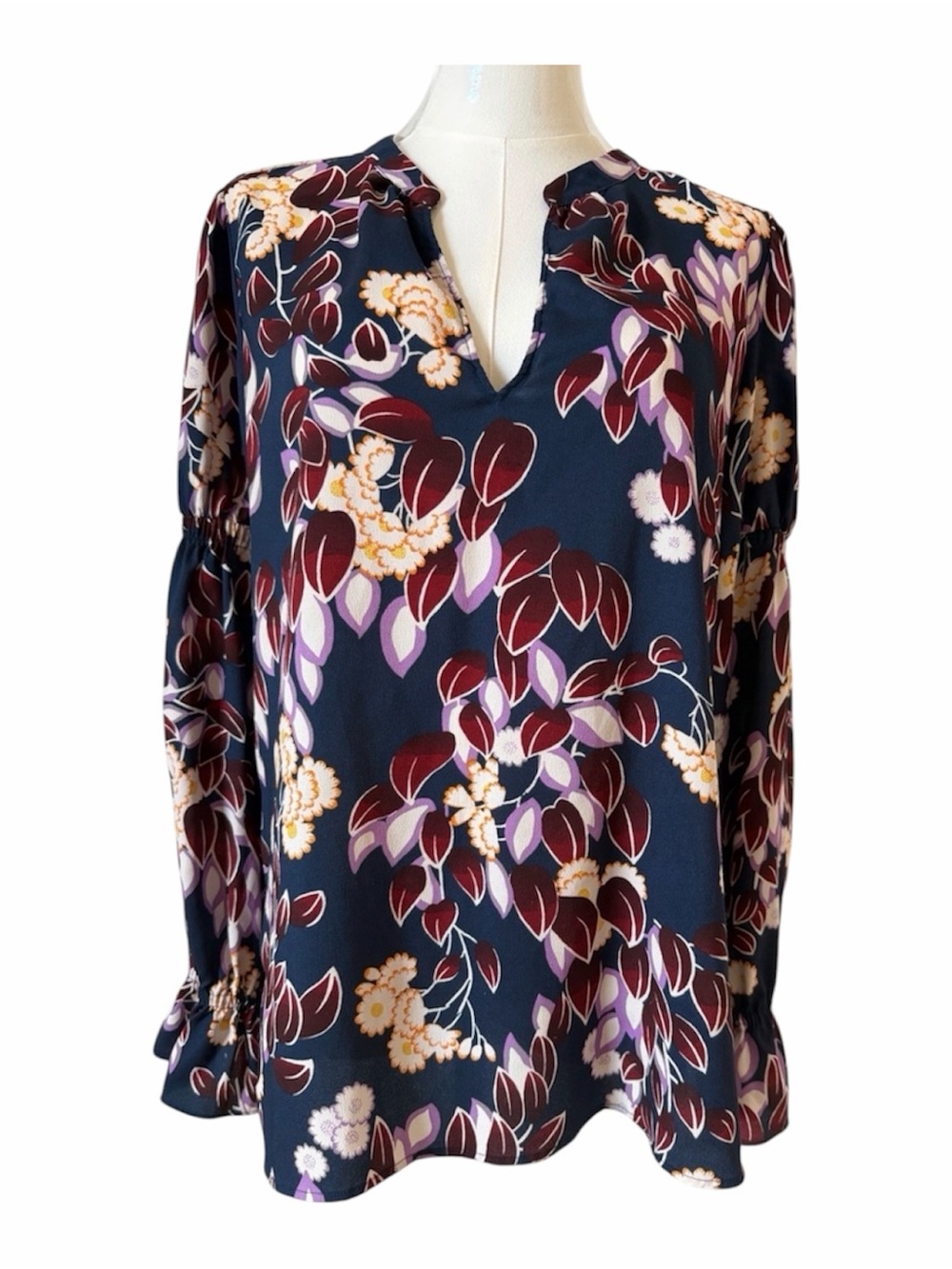 Ann Taylor Pretty Petals Floral Navy V-Neck Long Sleeve Blouse Size M